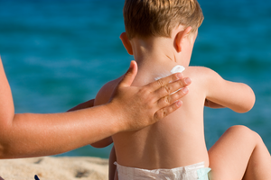 How To Know When Babies Can Wear Sunscreen Safely